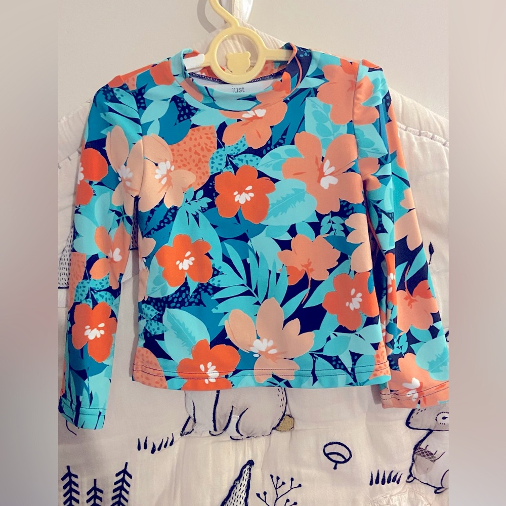 Tropical 2 piece with rash guard